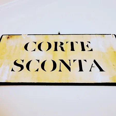 La Corte Sconta