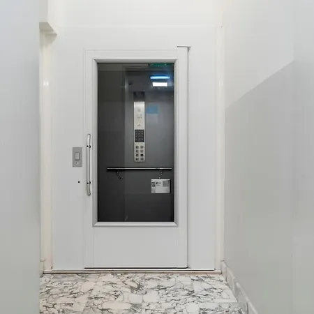 Centre Harbour Aparthotel
