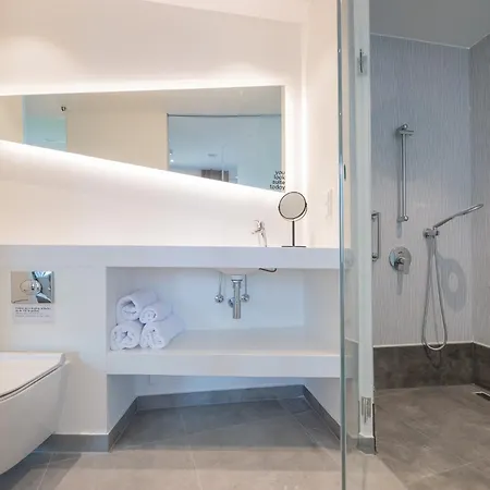 Limehome Gatwickstraat Apartmán *