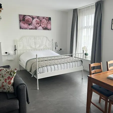 Zunderdorp 2*