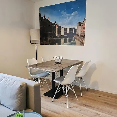 North Spacious For 6 Guests Apartment