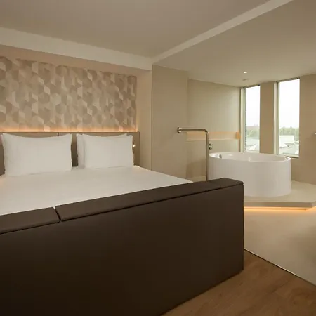 Hotel Westcord Art 4 Stars 4*