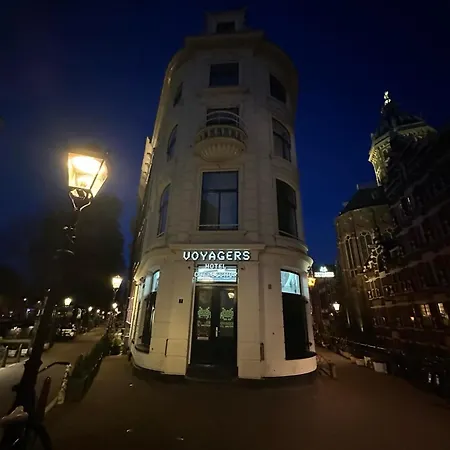Hotel Voyagers *