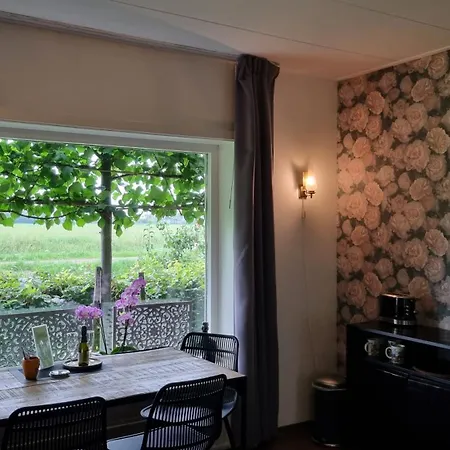 Farmer , Bed, Bike And Breakfast In 2* أمستردام