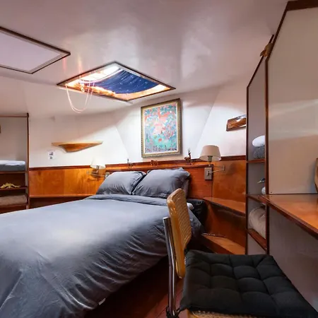 Bateau-hôtel Anna Houseboat Amsterdam