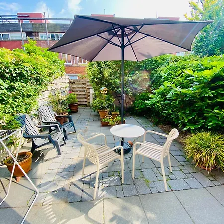 Private With Free Car Parking Bed & Breakfast 2*