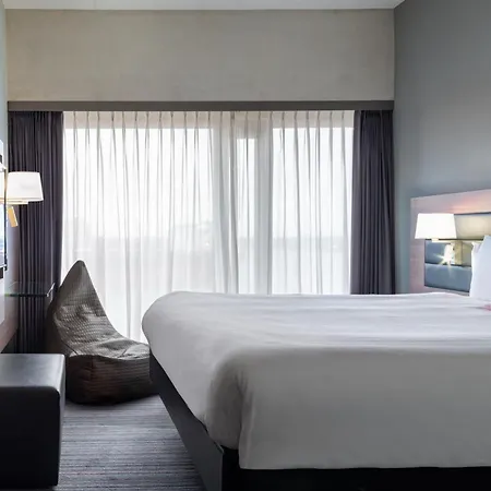 Moxy Houthavens Otel Amsterdam