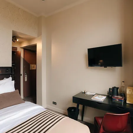 Hotel Omega
