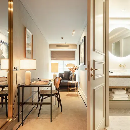 717 Hotel