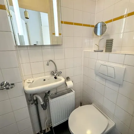 Hotel Yourbnb Haarlemmerstraat *