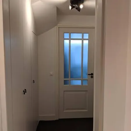 Cosy Close To Anne Frank House Apartment