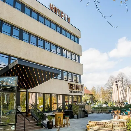 Hotel V Fizeaustraat 4*