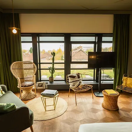 V Fizeaustraat Hotel 4*