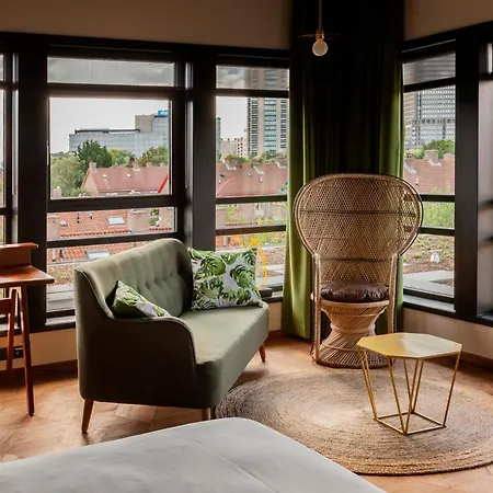 V Fizeaustraat 4*