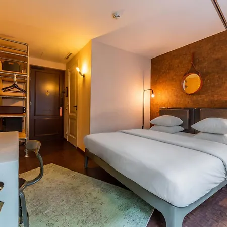 V Nesplein 4* Amsterdam