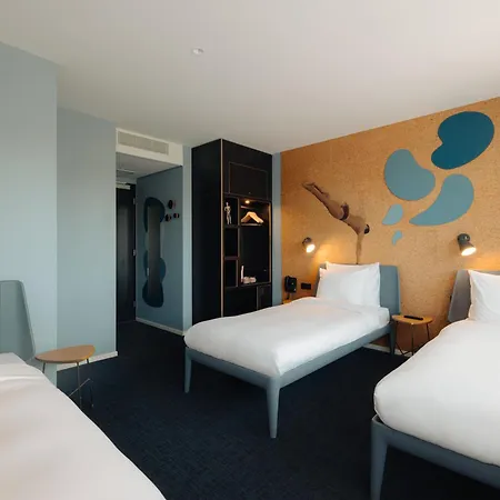Conscious The Tire Station Hotel Amsterdam