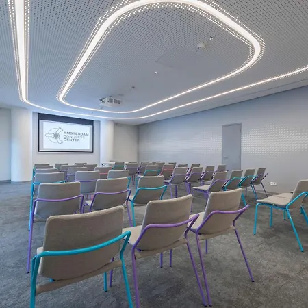 Hotel Park By Radisson City West 4*