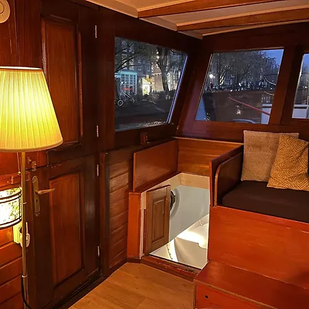 Homestay Woonboot Josja Amsterdam