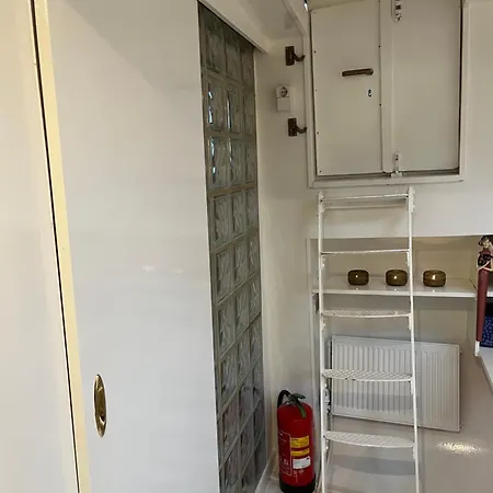 Woonboot Josja Homestay Amsterdam