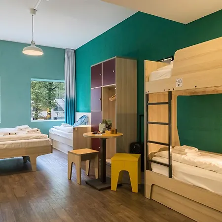 Meininger West Otel 2*