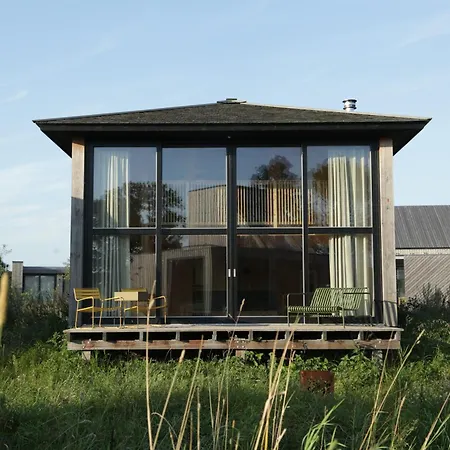 Hotel Basecamp