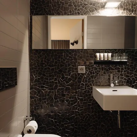 V Frederiksplein Hotel 3*