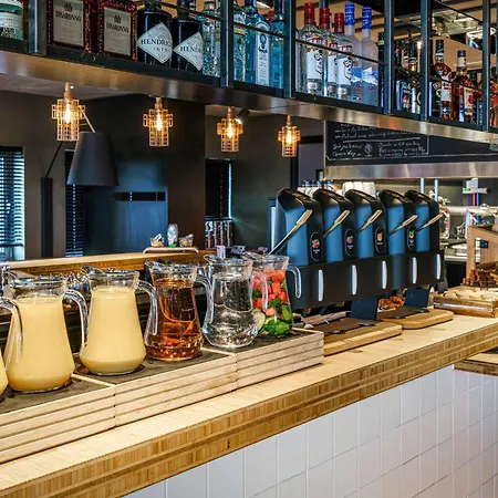 Hotel Mercure Sloterdijk Station 4*