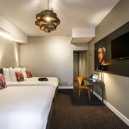 Mercure Sloterdijk Station 4*