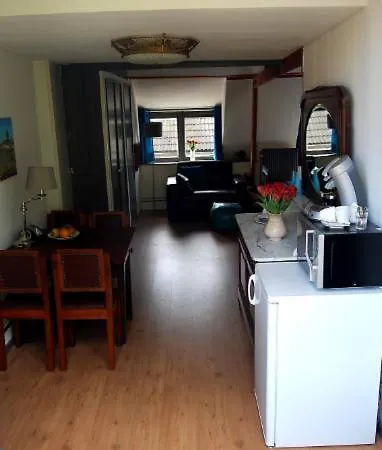 Apartment With Terras In Noord