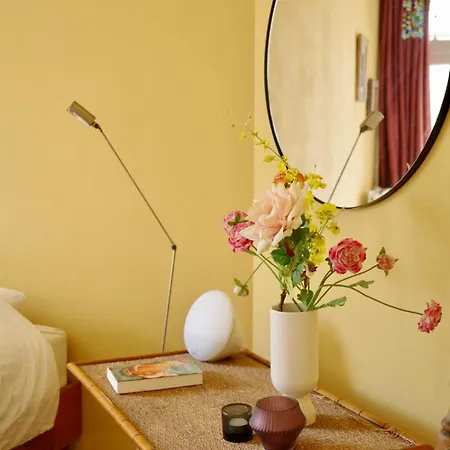 Apartment Colorful And Beautiful In The Jordaan!