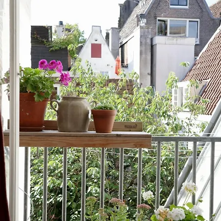 Apartment Colorful And Beautiful In The Jordaan!