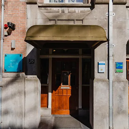 Hotel Jl No76 4*