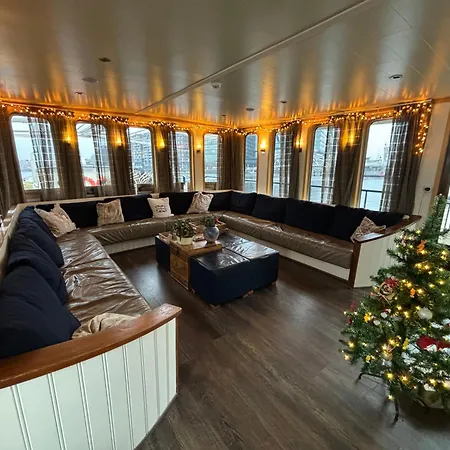 Hotelboat Iris Hotel *