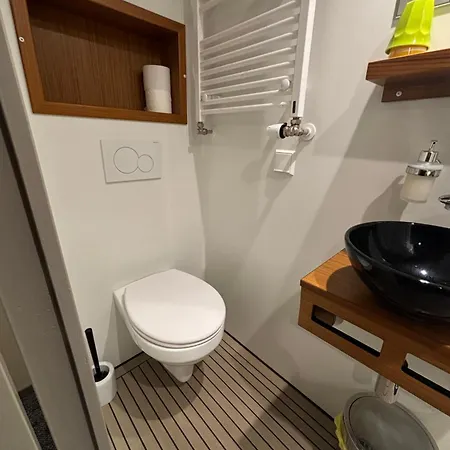 Hotel Hotelboat Iris *