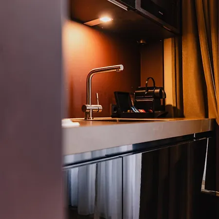 De Jonker Urban & Hotel 4*