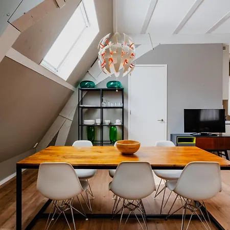De Hallen Apartment *