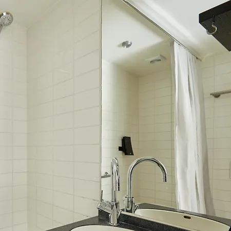 Hotel Sonder Park House 4*
