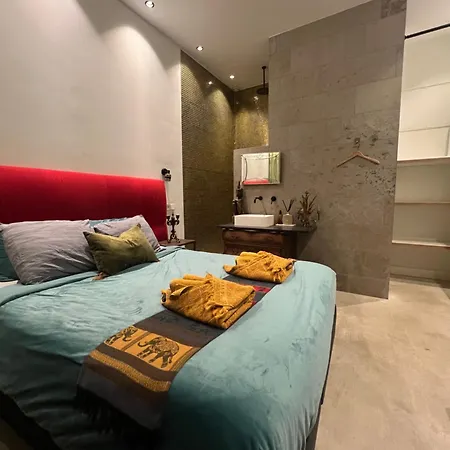 Boutique Bed & Breakfast *
