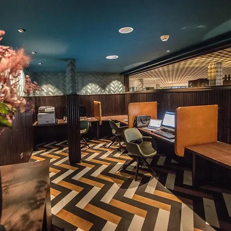 Apollo Amsterdam, A Tribute Portfolio Hotel 4*