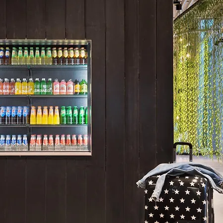Moxy Houthavens Otel 4*