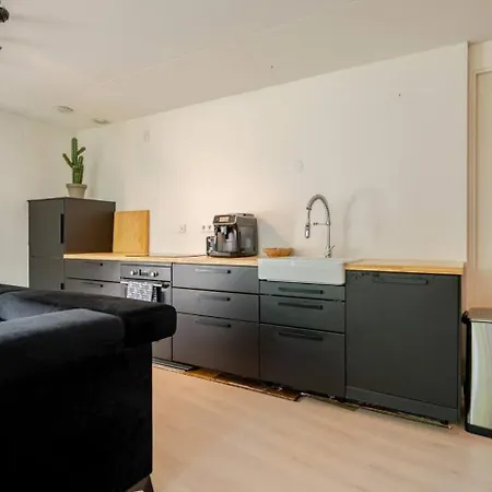 Apartment Private 3 Bedroom -