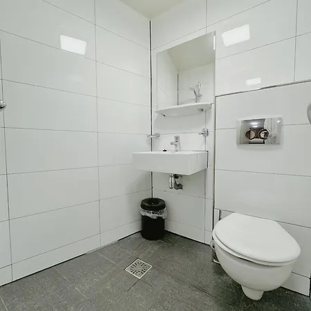 Hotel Cs 2*