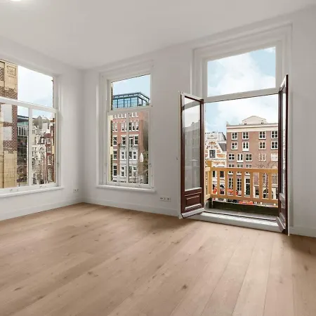 Rokin Apartment