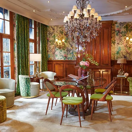 Estheréa Hotel 4*