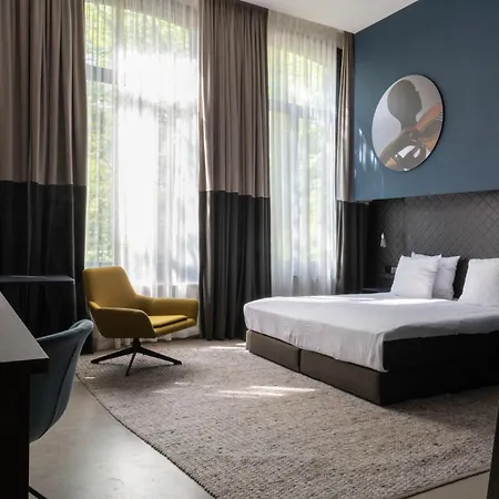 Hotel Boutique Oosteinde 3*