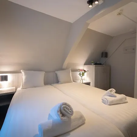 Crown Hotel