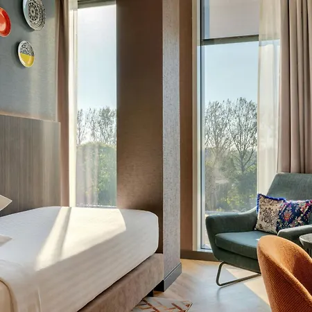 Corendon New-west, A Tribute Portfolio Szálloda 4*