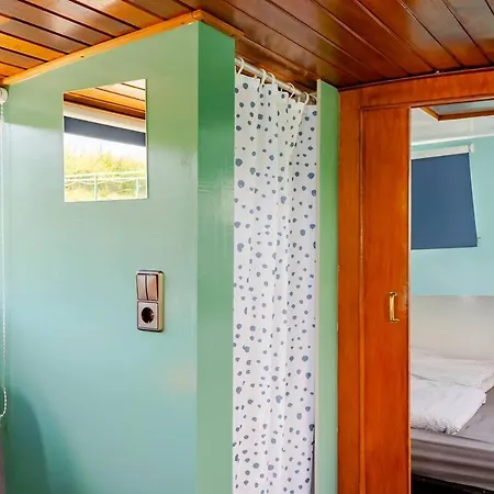 Bed & Breakfast Floating