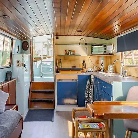 Bed and breakfast Floating Ámsterdam