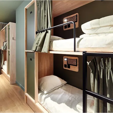 Hostal The Elephant *